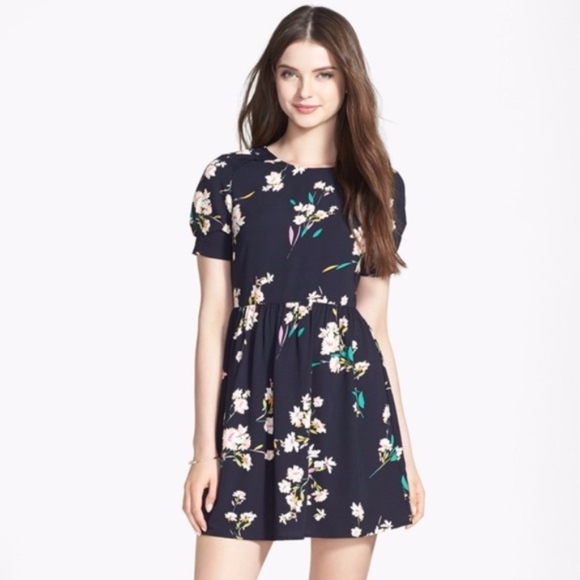 Soprano Dresses & Skirts - Soprano navy floral mini dress with short sleeves